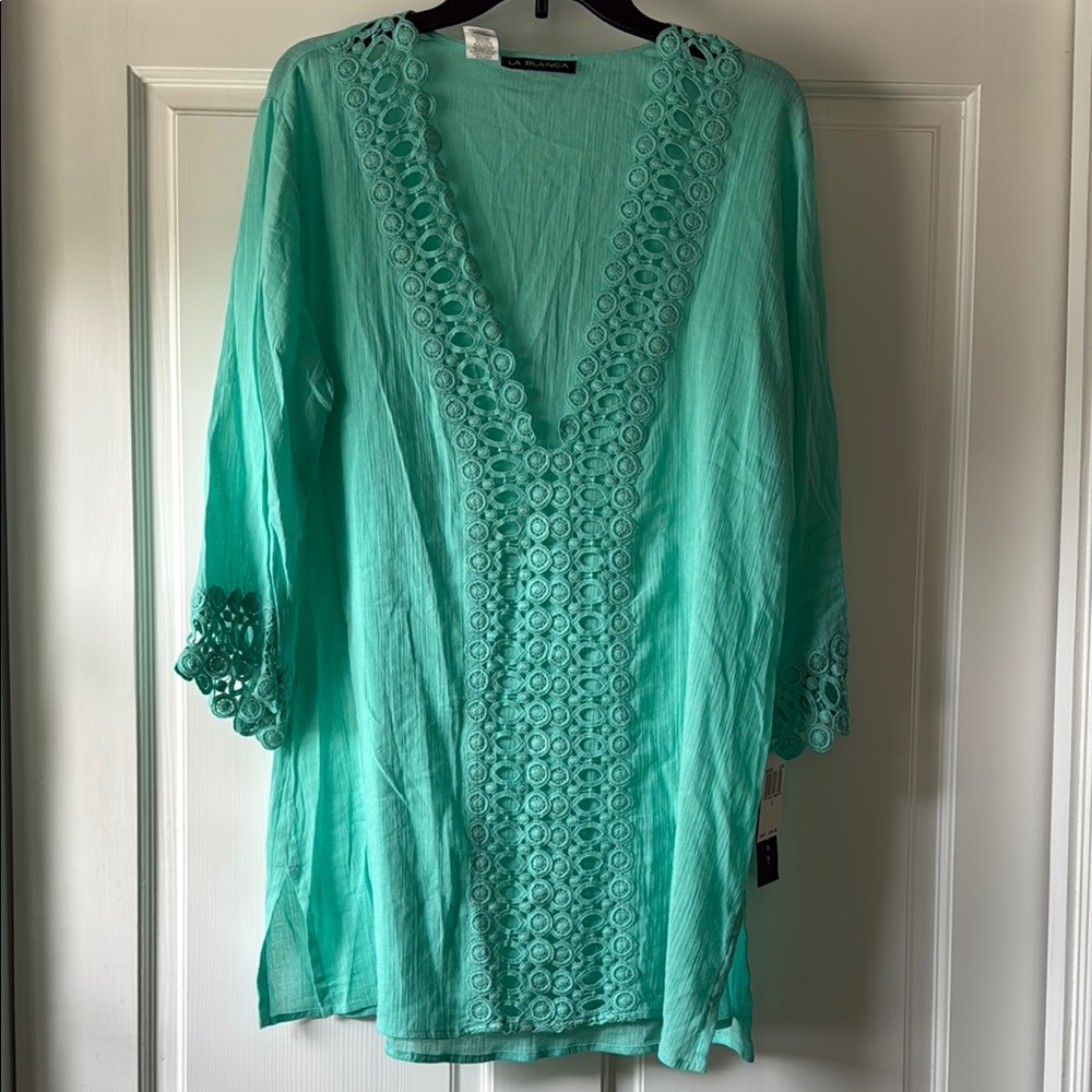 NWT La Blanca Aqua Embroidered Swim Coverup - Small